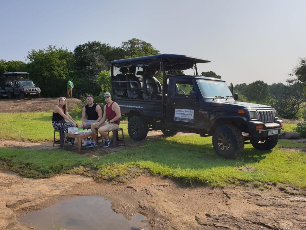 Elephant Paradise Safari Bungalow Udawalawe Ngoại thất bức ảnh